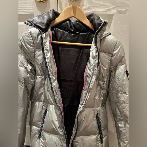 🌟HOST PICK🌟 American Eagle Silver Puffer Coat - Picture 14 of 16